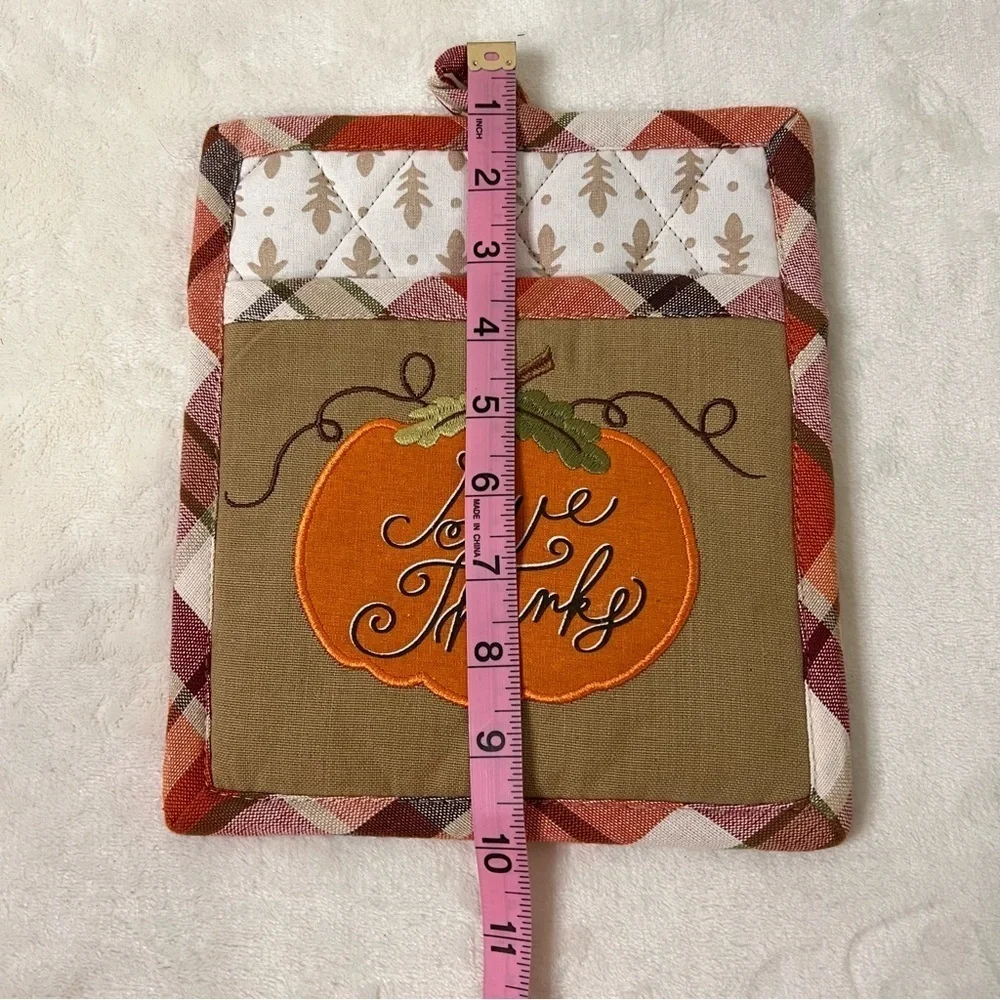 Give Thanks‎ Hot Pad and Kitchen Towel  8 x 10 inch Hobby Lobby